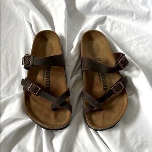 Birkenstock Mayari Habana
Oiled Leather 37 (US
Women's 6-6.5)